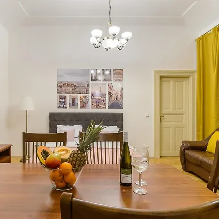 Cozy Near Stefanikuv Most * Prag