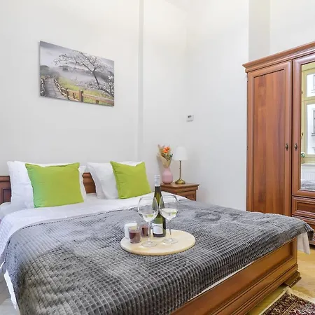 Cozy Near Stefanikuv Most Prag